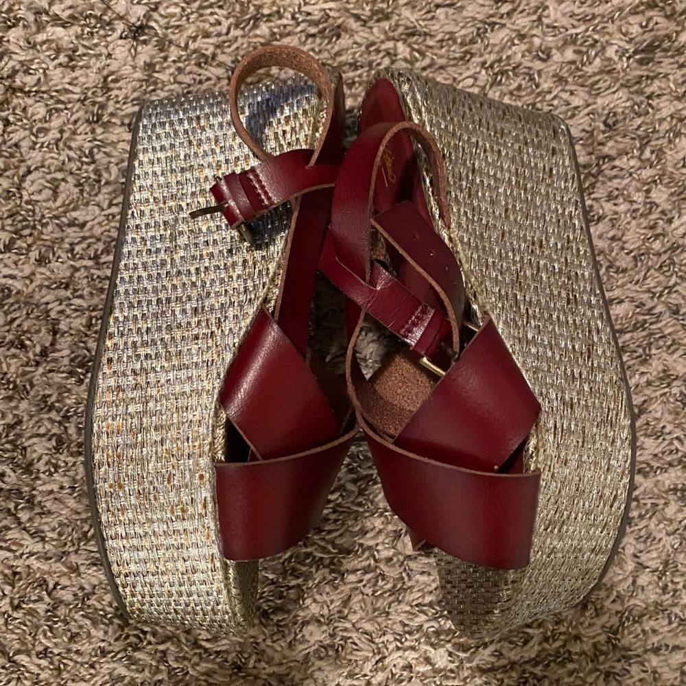 Mossimo Wedge Sandals Brown Size 8 - Picture 2 of 4